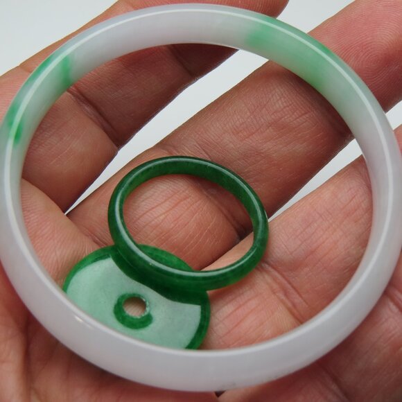"Natural Jade bangle + FREE Jade Ring & Jade Donut 55mm " - Picture 3 of 3
